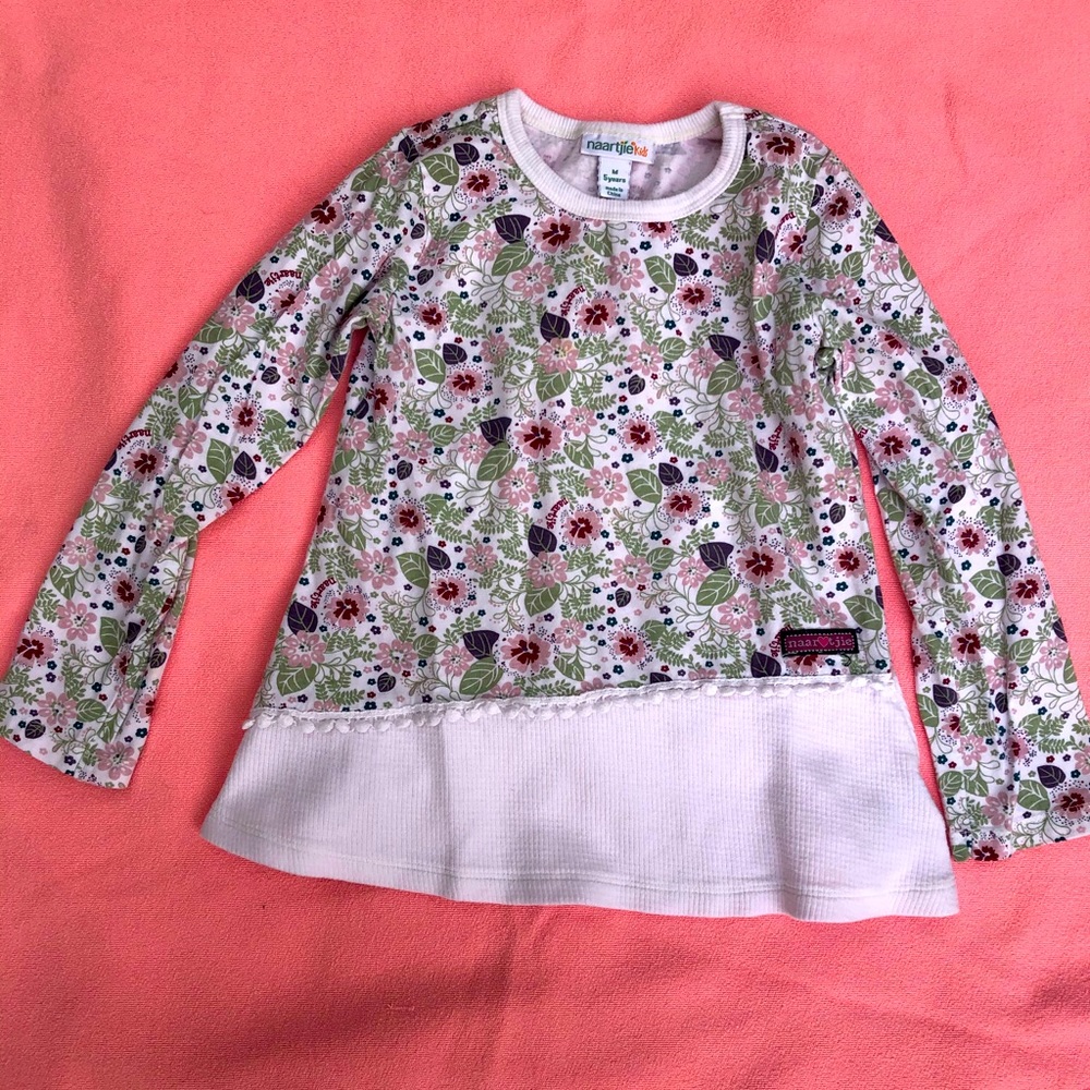 Naartjie T-shirt size 5